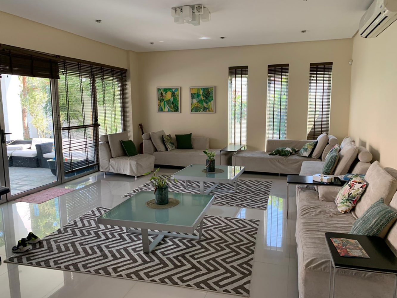 صورة فيلا للبيع في مقابة #344 3