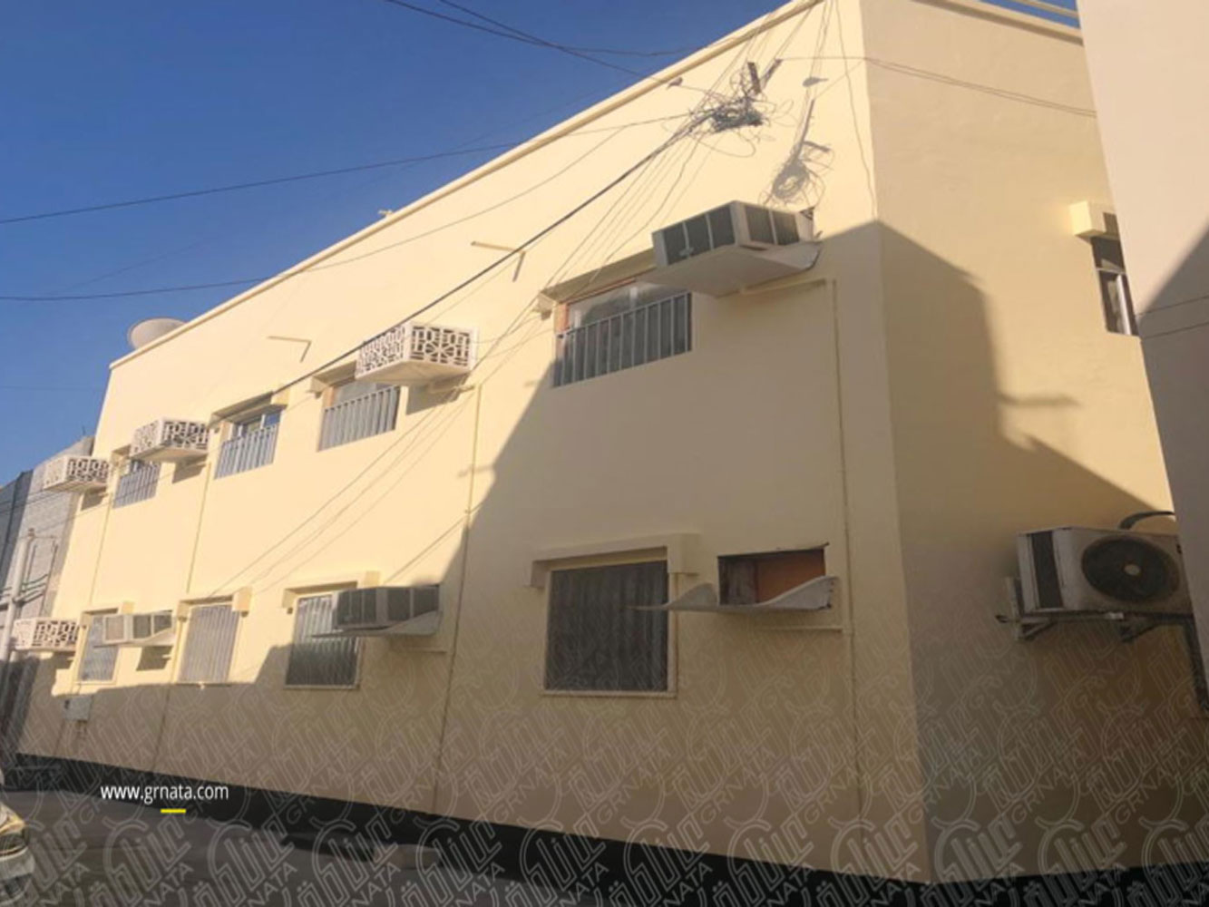 صورة مبنى للبيع في المحرق #3483 0