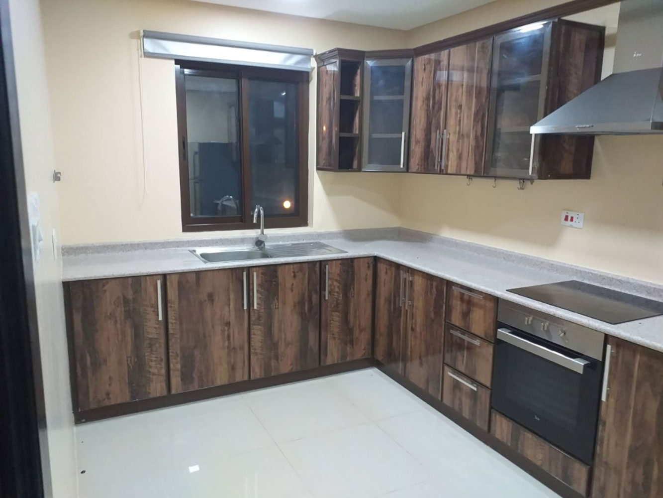 صورة شقة للإيجار في مقابة #351 4