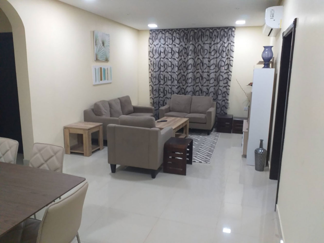 صورة شقة للإيجار في مقابة #351 3