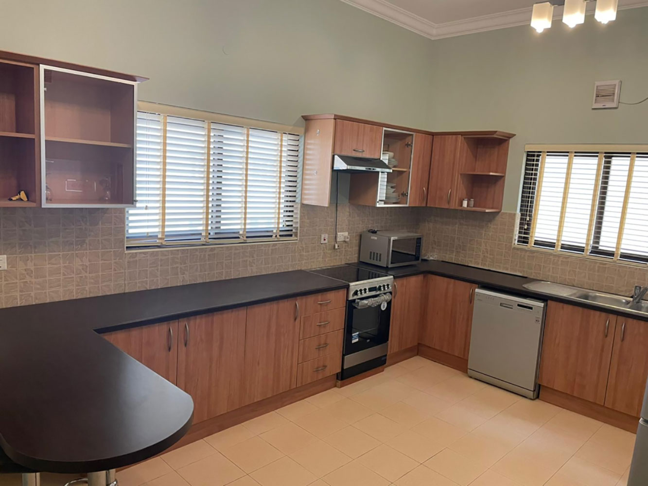 Apartment for Rent in Juffair Image #356 4