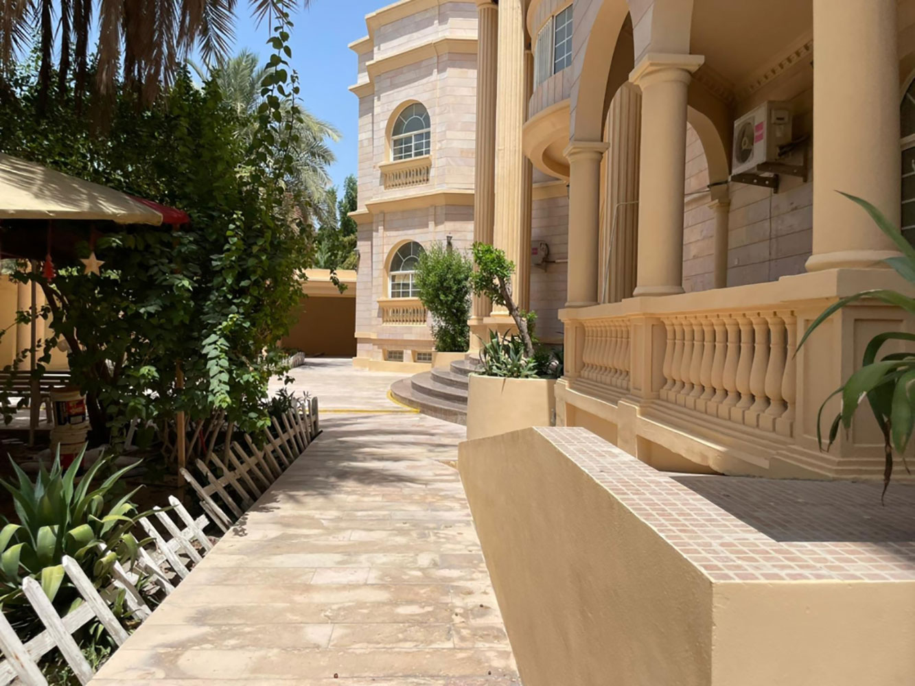 صورة فيلا للإيجار في ام الحصم #357 0