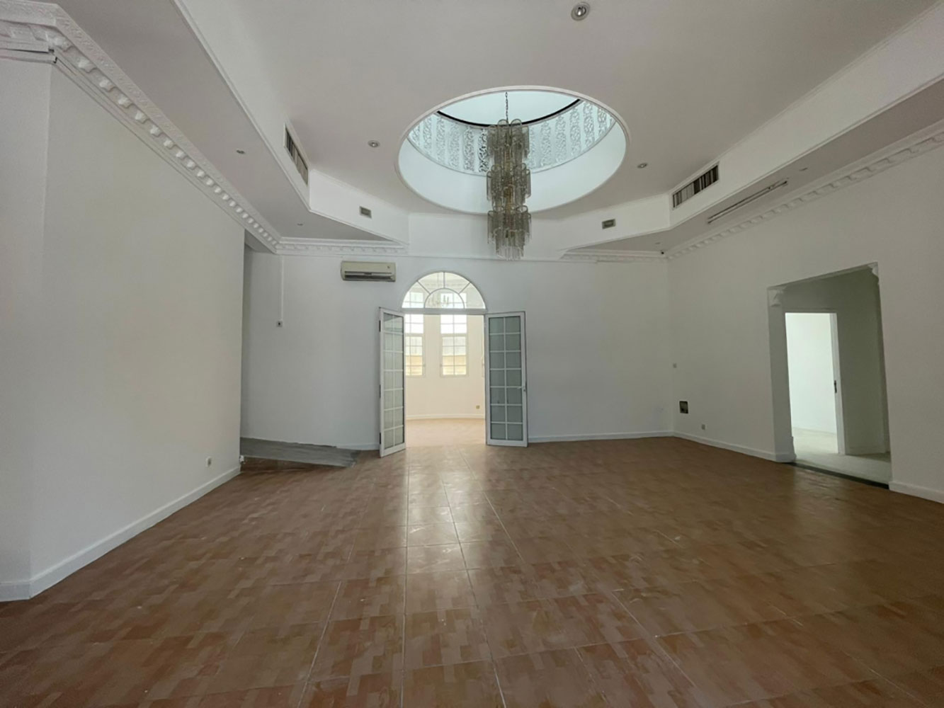 صورة فيلا للإيجار في ام الحصم #357 6