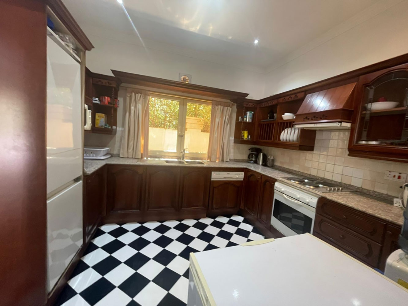 صورة فيلا للإيجار في الجفير #361 0