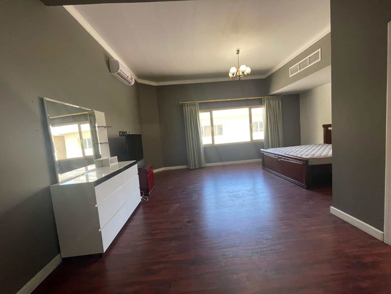 صورة فيلا للإيجار في الجفير #361 6