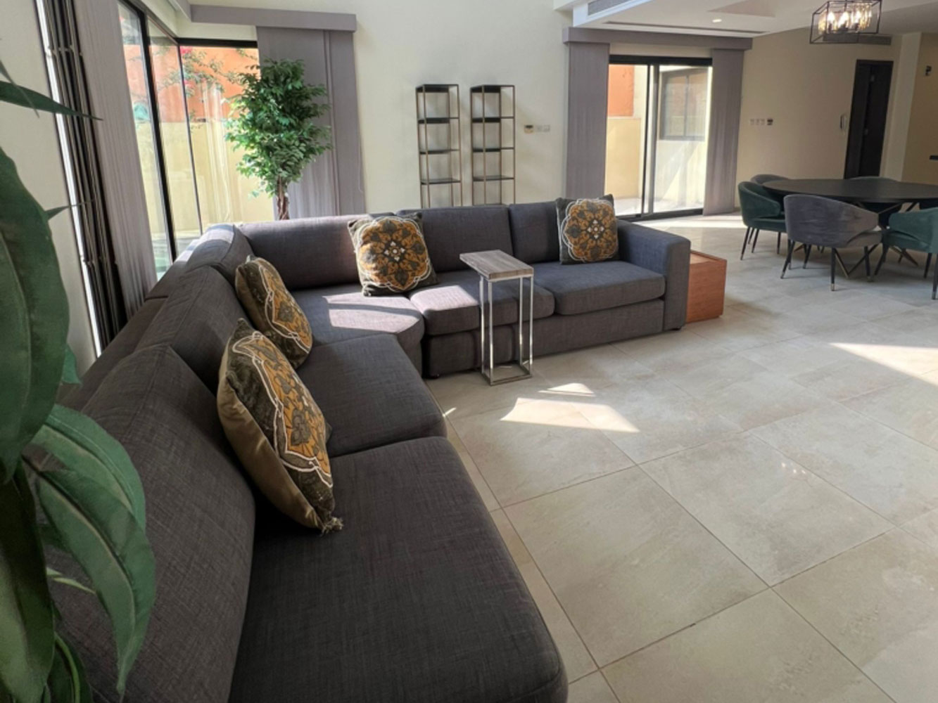 صورة فيلا للبيع في مقابة #3811 9