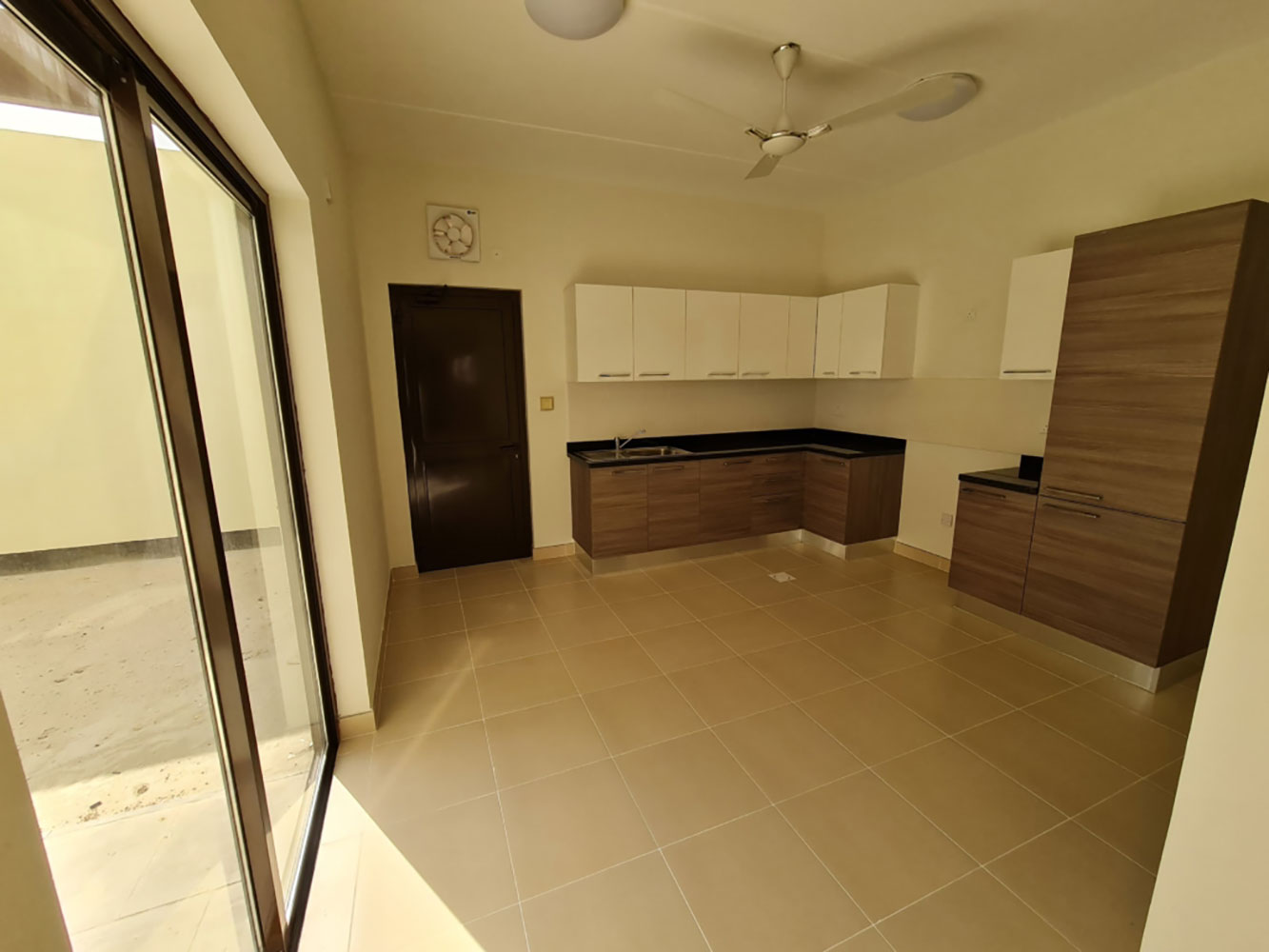 صورة فيلا للبيع في ديار المحرق #3881 3