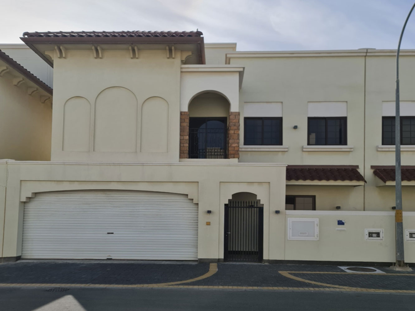 صورة فيلا للبيع في ديار المحرق #3881 0