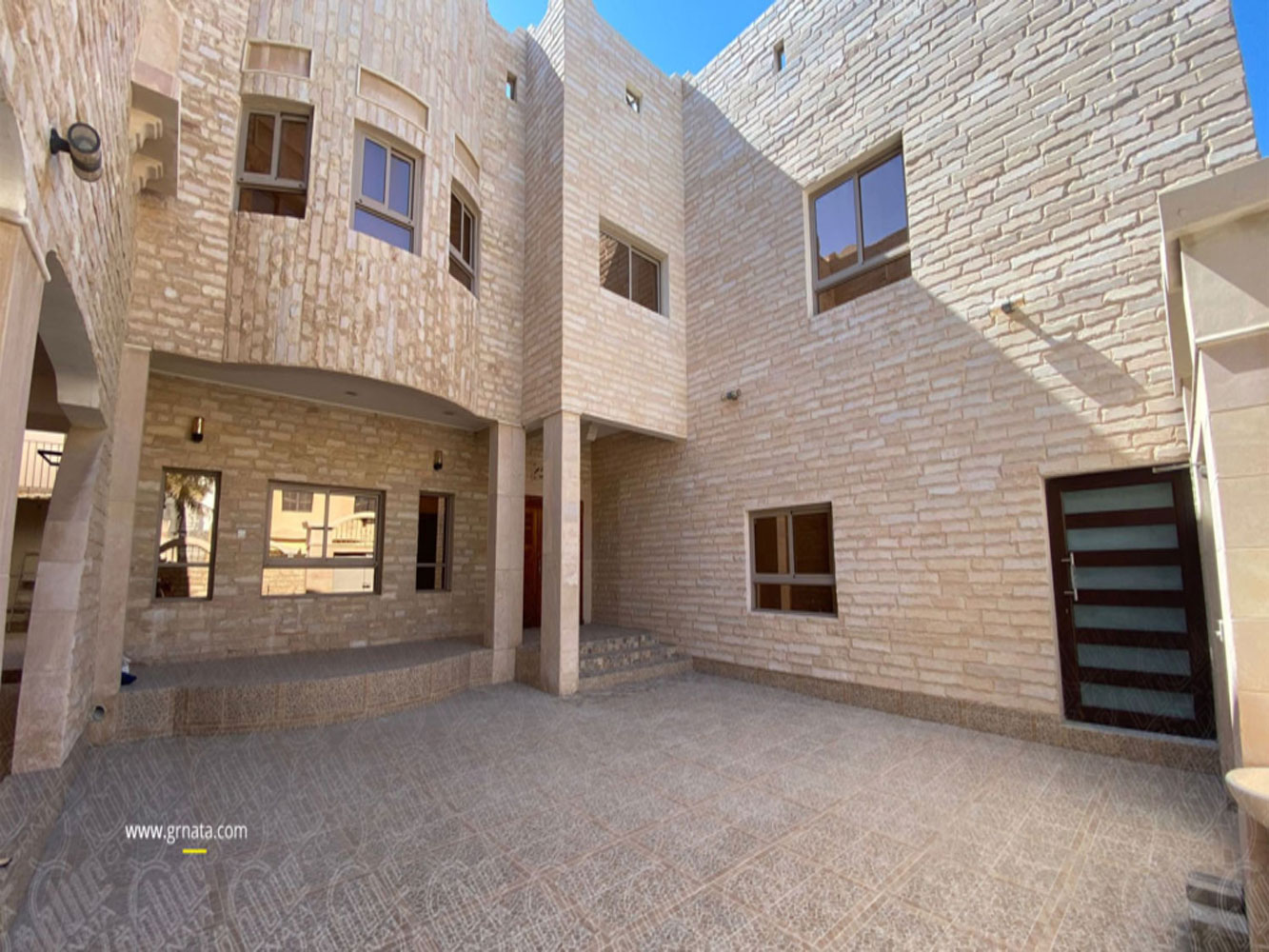 صورة فيلا للبيع في سند #39 1