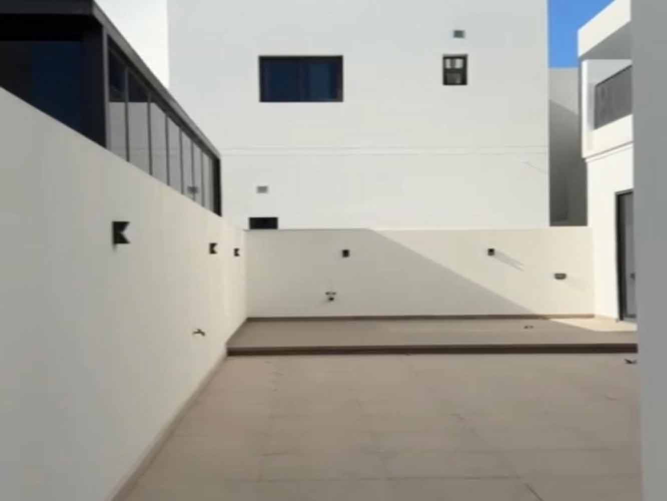 صورة فيلا للبيع في الهملة #4257 1