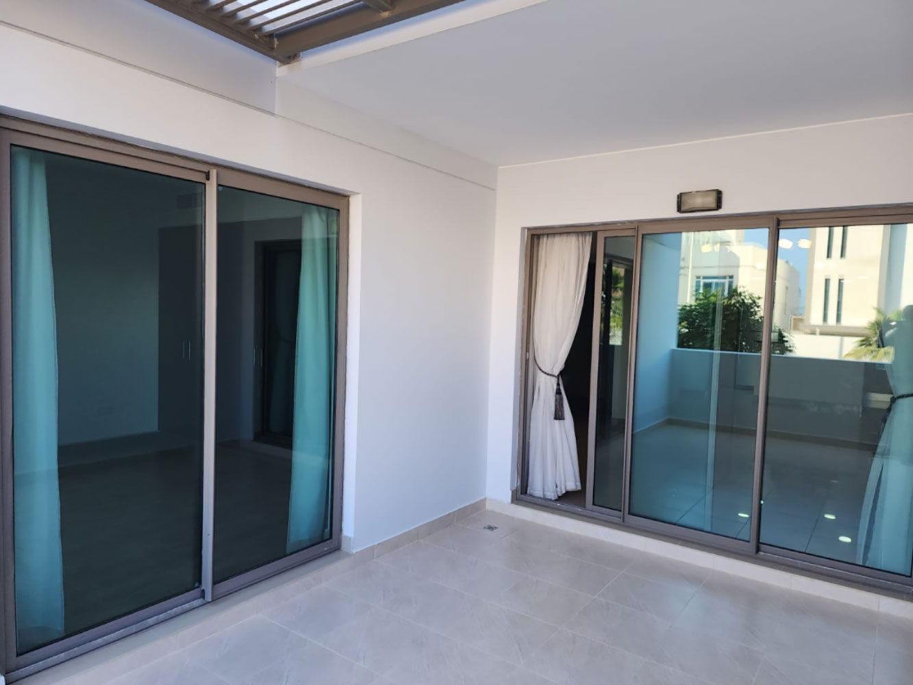 صورة شقة للبيع في جزر امواج #4452 2