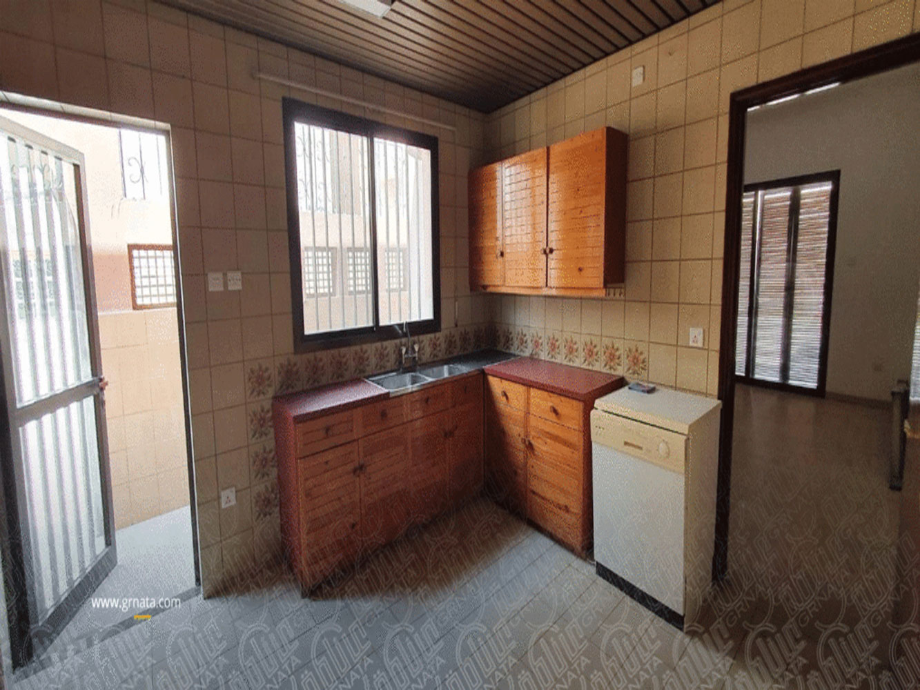 صورة فيلا للبيع في القفول #468 1