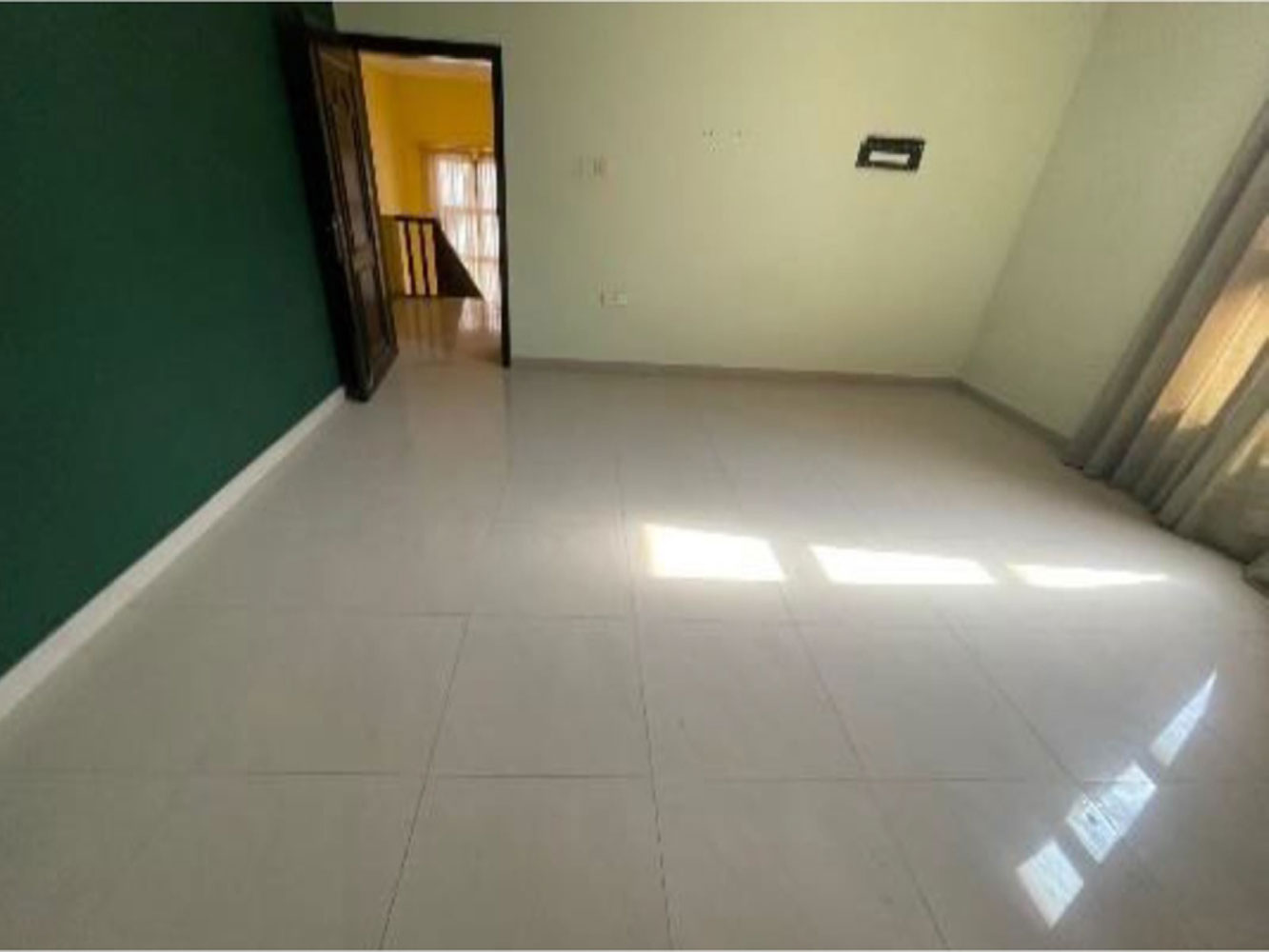 صورة فيلا للبيع في البسيتين #4705 6