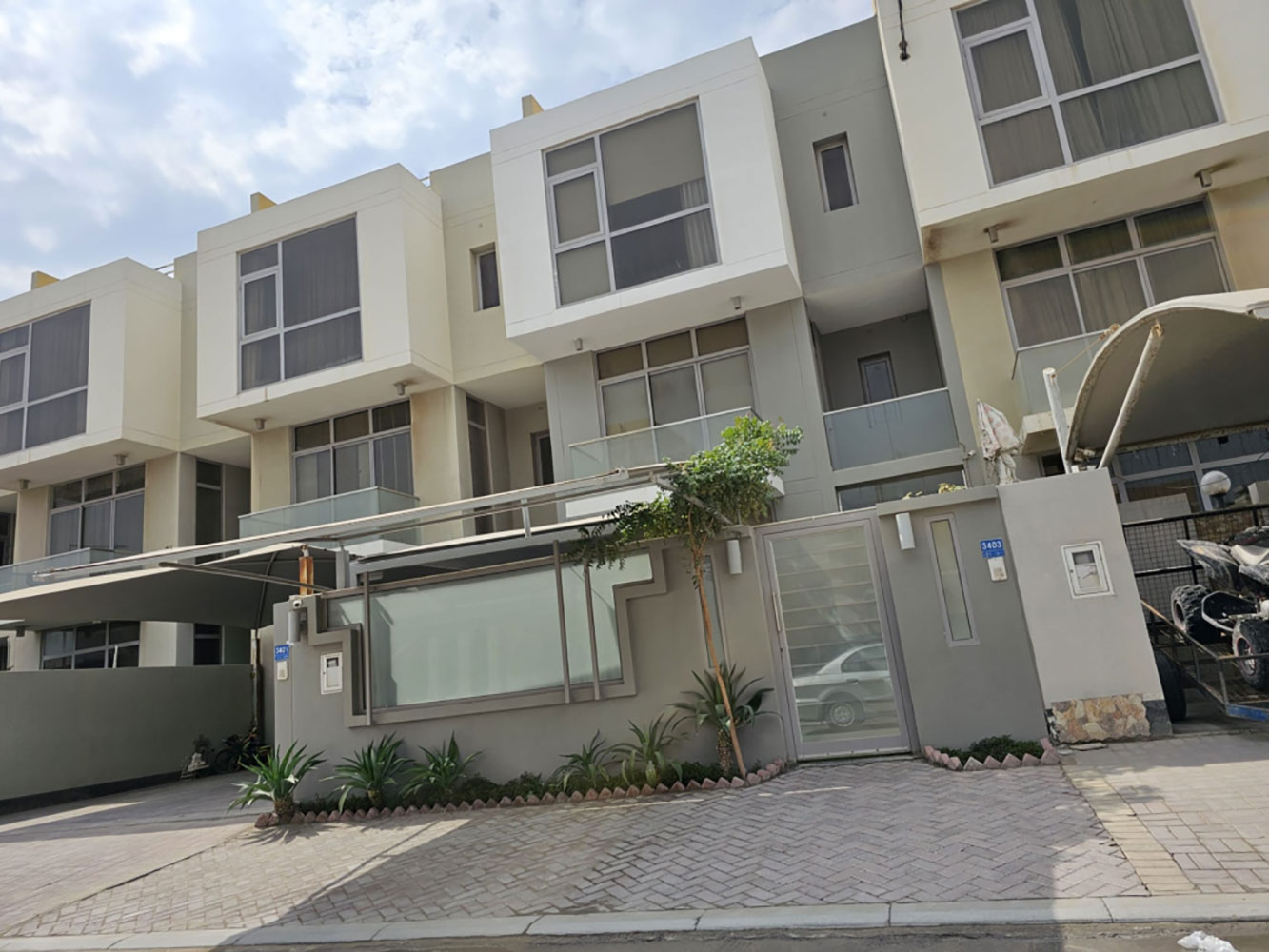 صورة فيلا للبيع في توبلي #4847 0