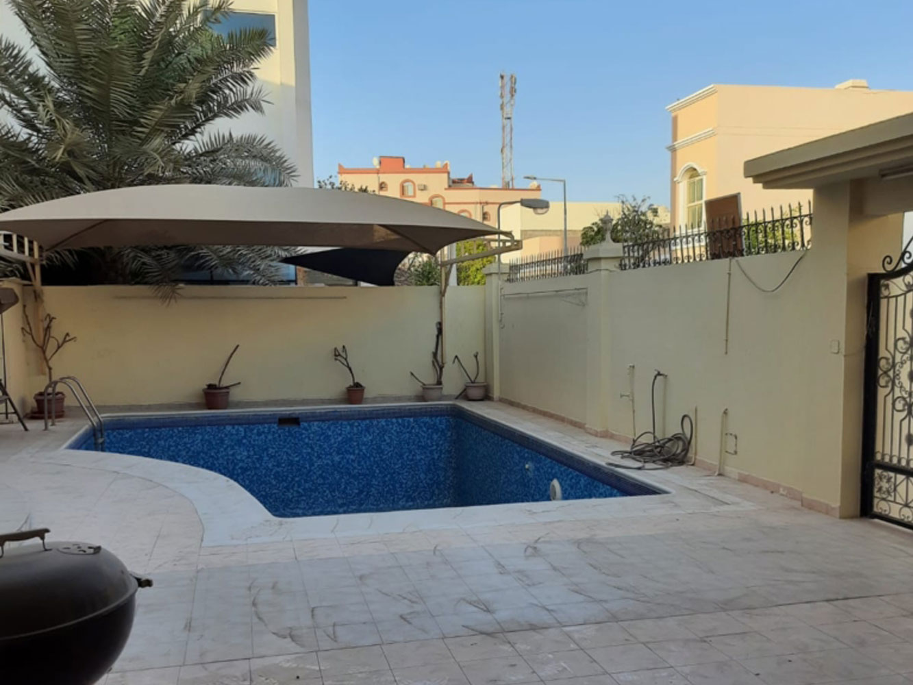 صورة فيلا للبيع في قلالي #500 1