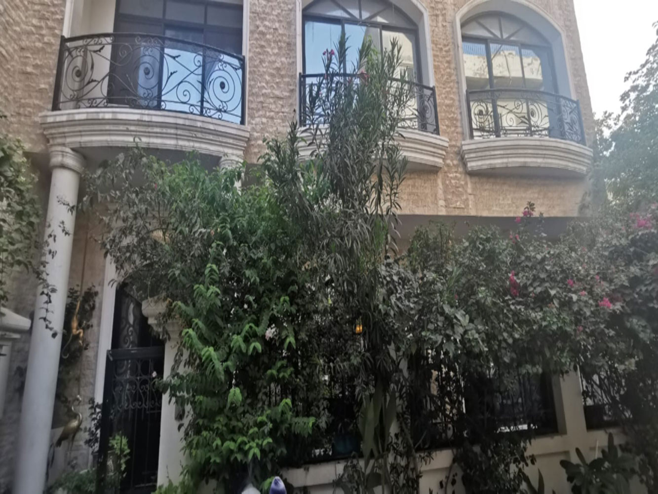 صورة فيلا للبيع في الصالحية #515 0