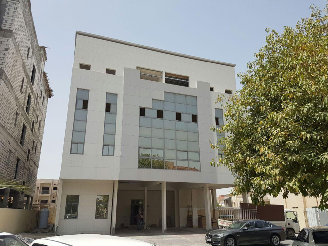 صورة مبنى للبيع في الزنج #538 0