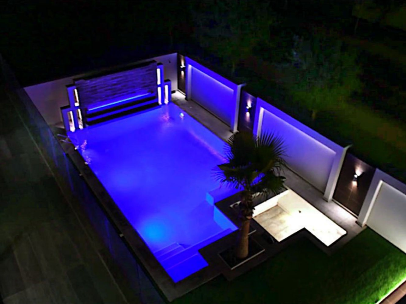 صورة فيلا للبيع في جزر امواج #551 1