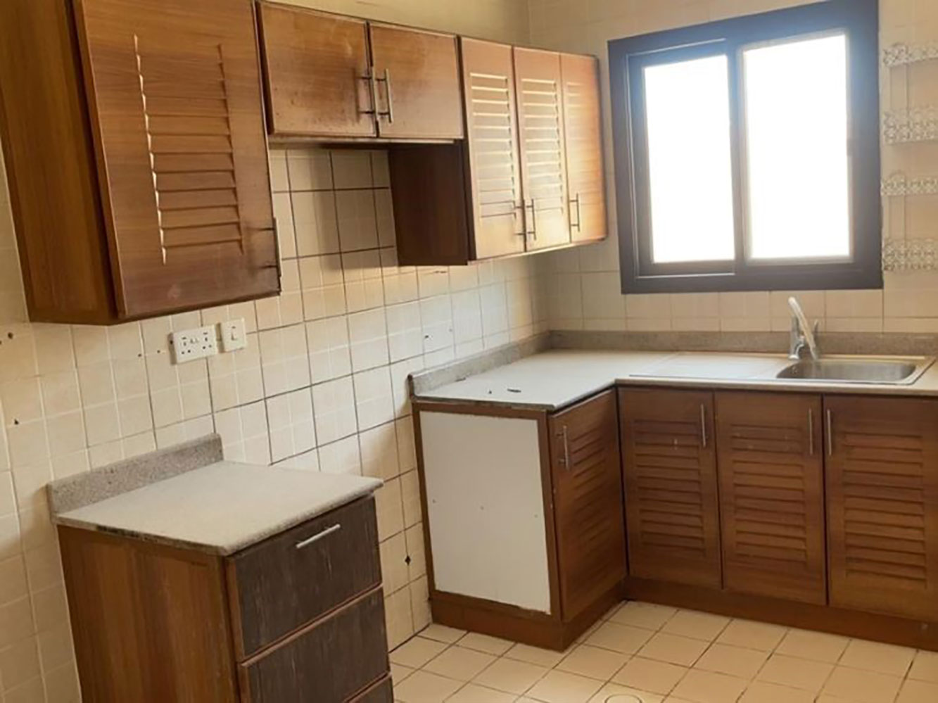 صورة فيلا للبيع في عالي #569 0