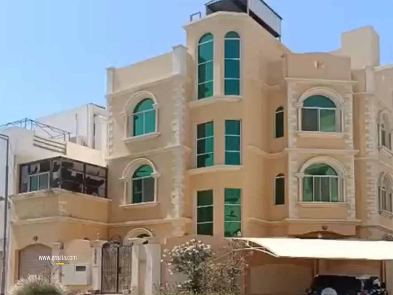 صورة مبنى للبيع في الرفاع الشرقي #5750 0