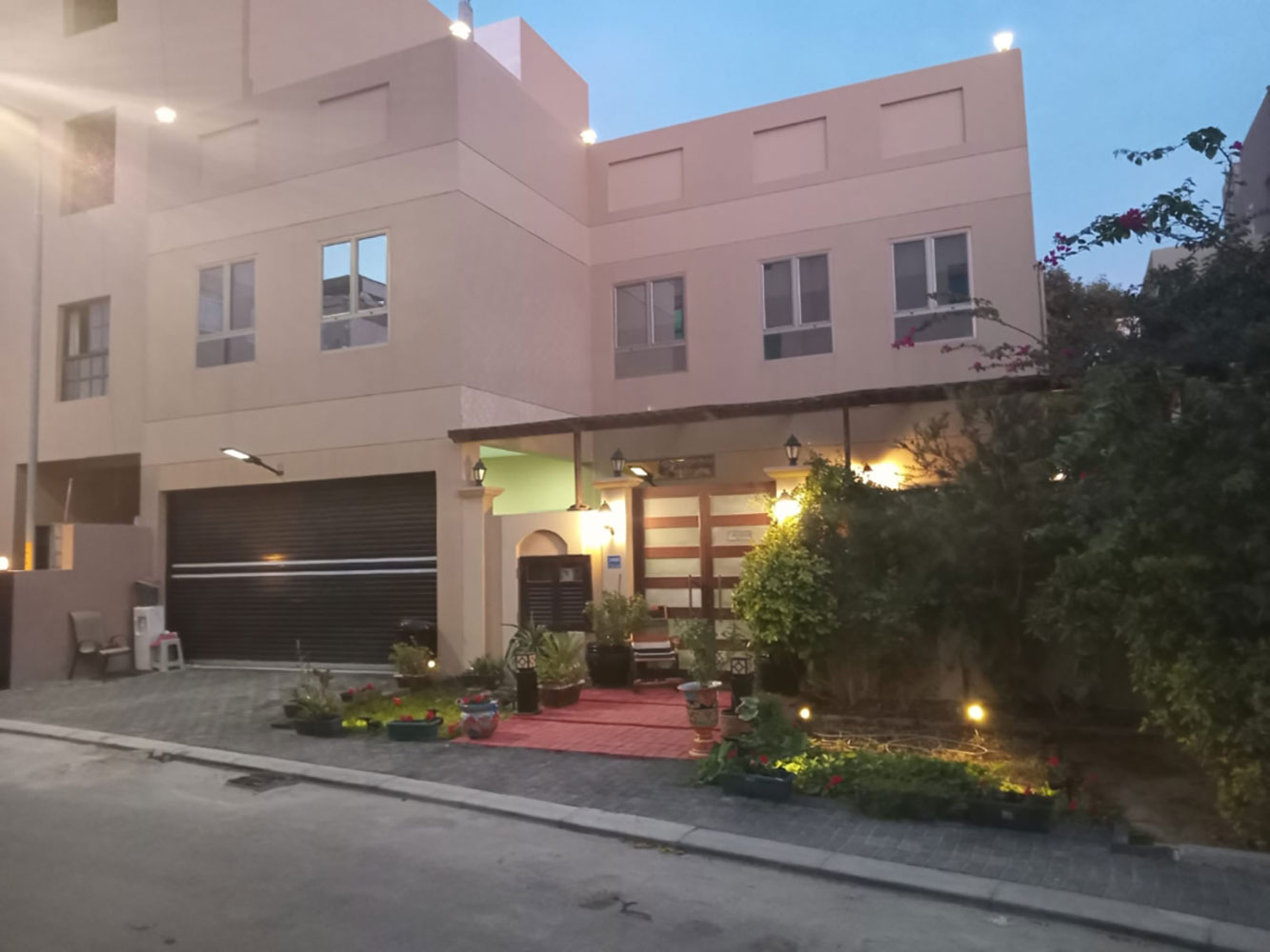 صورة فيلا للبيع في الجنبية #5880 0