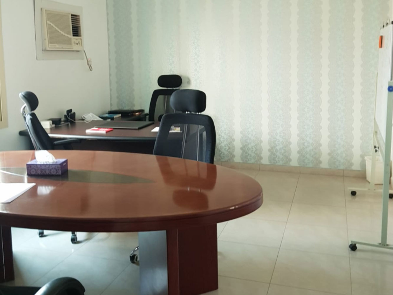 صورة مكتب للإيجار في السنابس #600 2