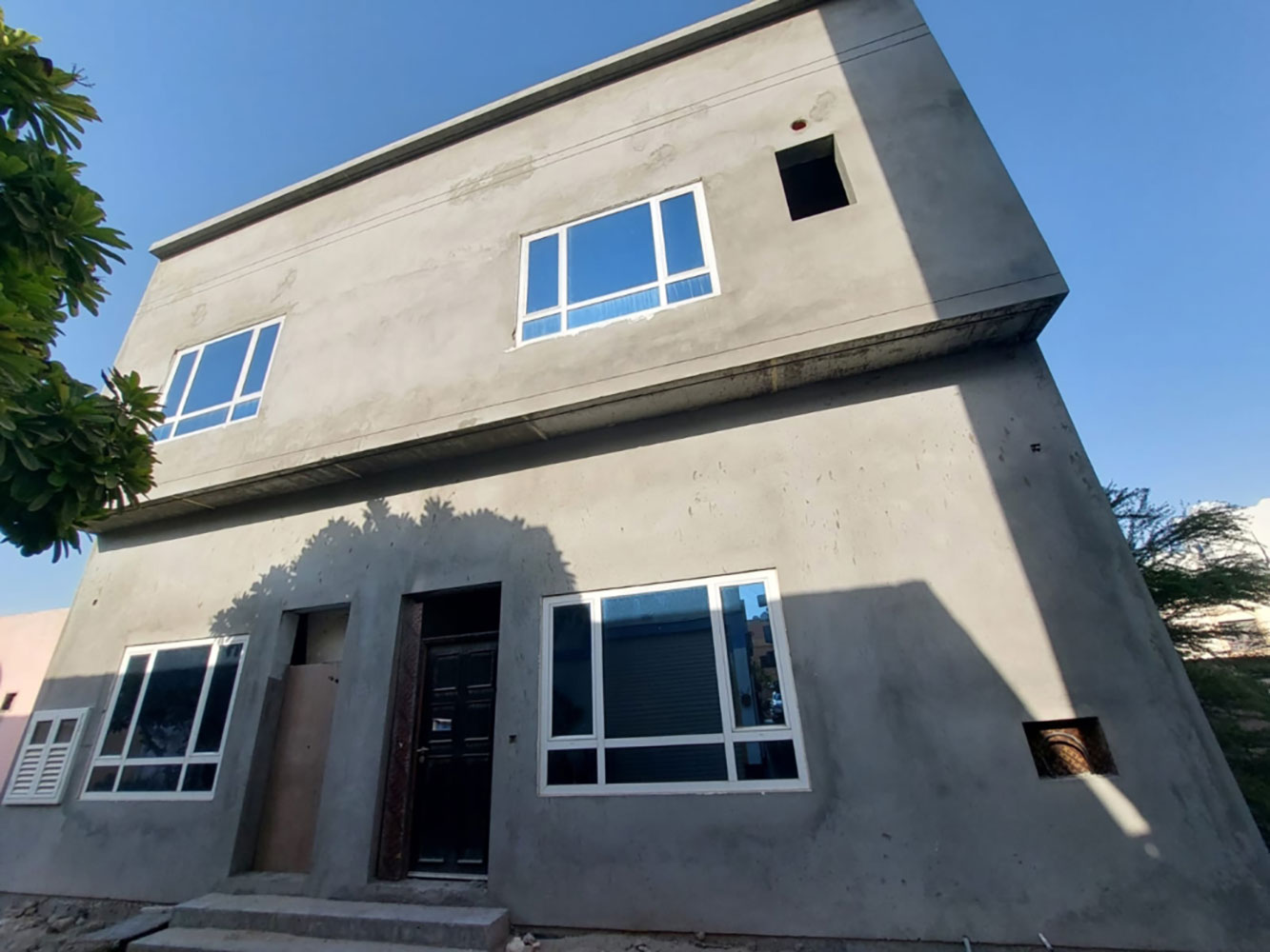 صورة فيلا للبيع في سار #636 1