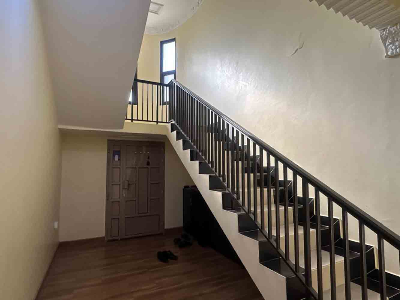 صورة فيلا للبيع في عالي #6417 1