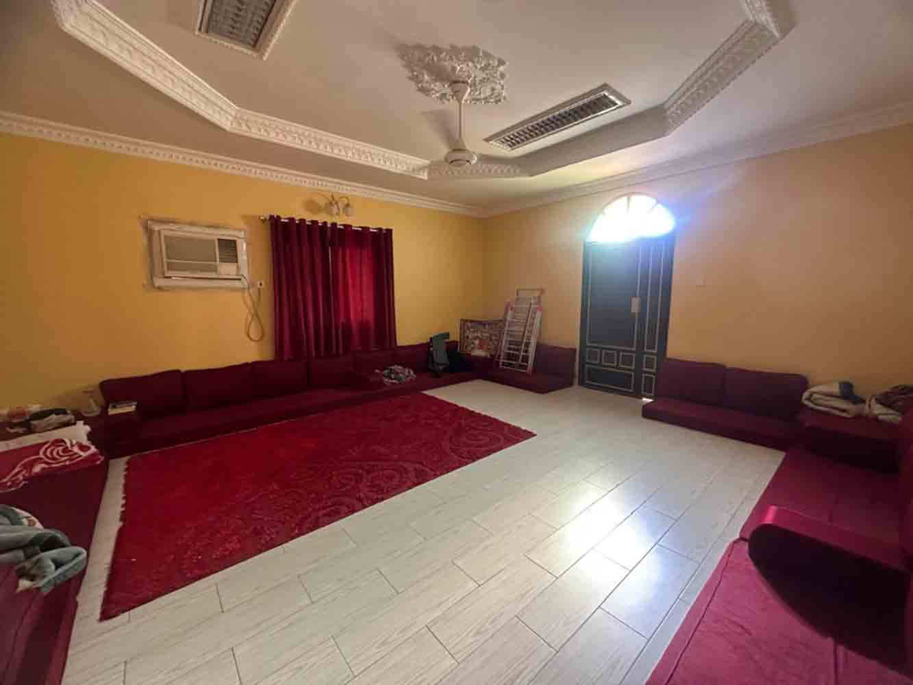 صورة فيلا للبيع في عالي #6417 2