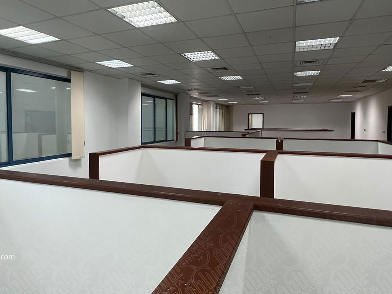 Office for Rent in Diplomatic Area Image #649 1