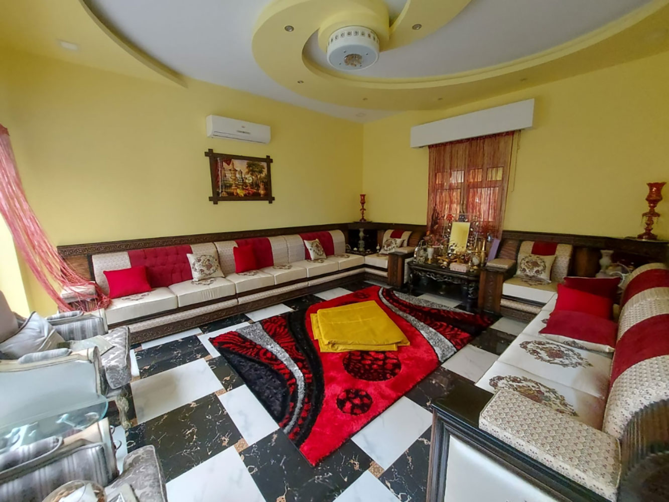 صورة فيلا للبيع في سند #664 2