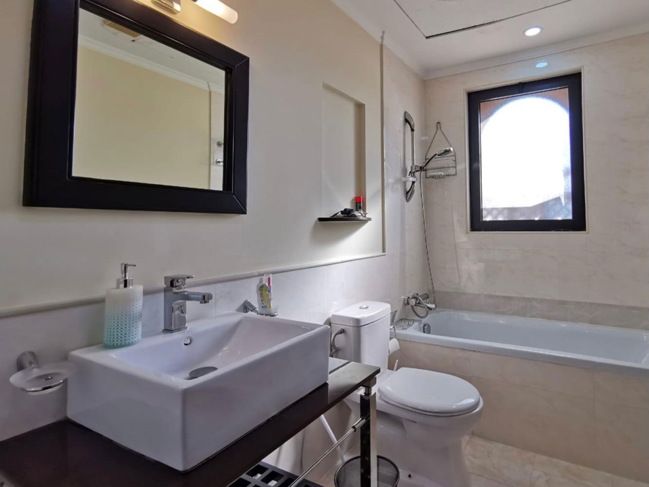 Villa for Rent in Amwaj Island Image #6757 3