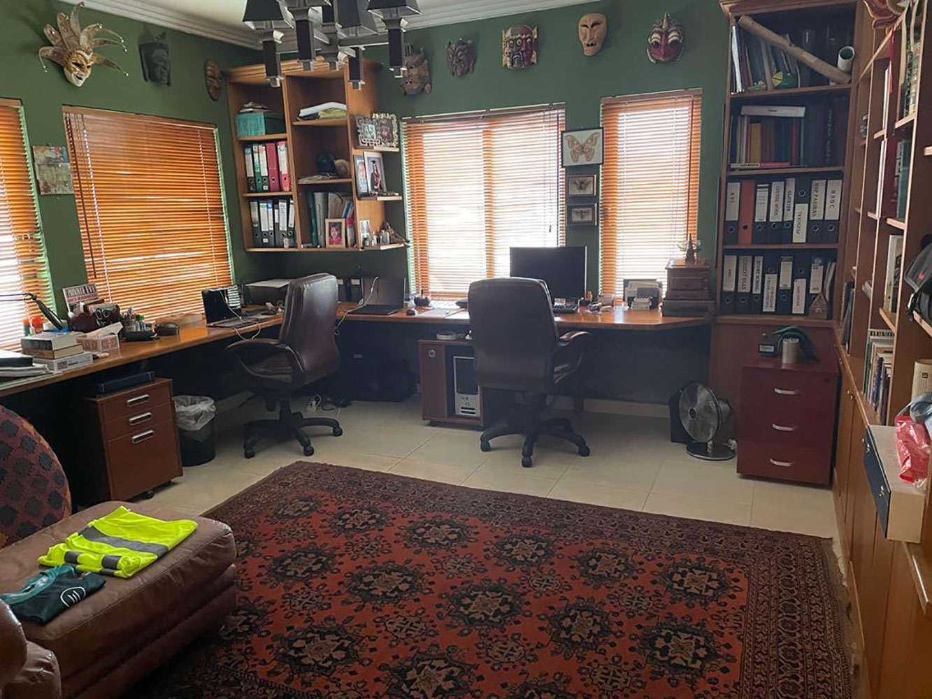 صورة فيلا للبيع في مقابة #687 2