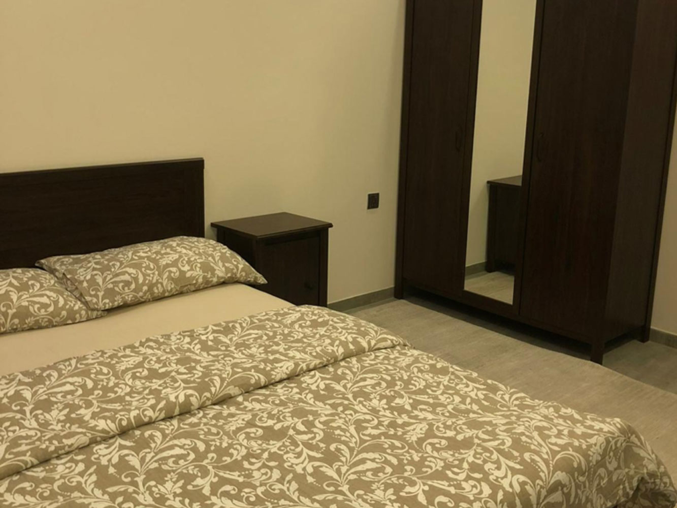 صورة شقة للبيع في مقابة #703 8