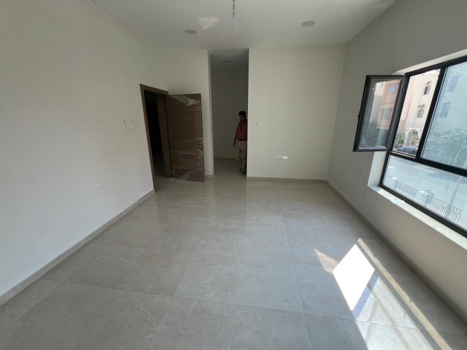 صورة فيلا للبيع في بني جمرة #7358 4