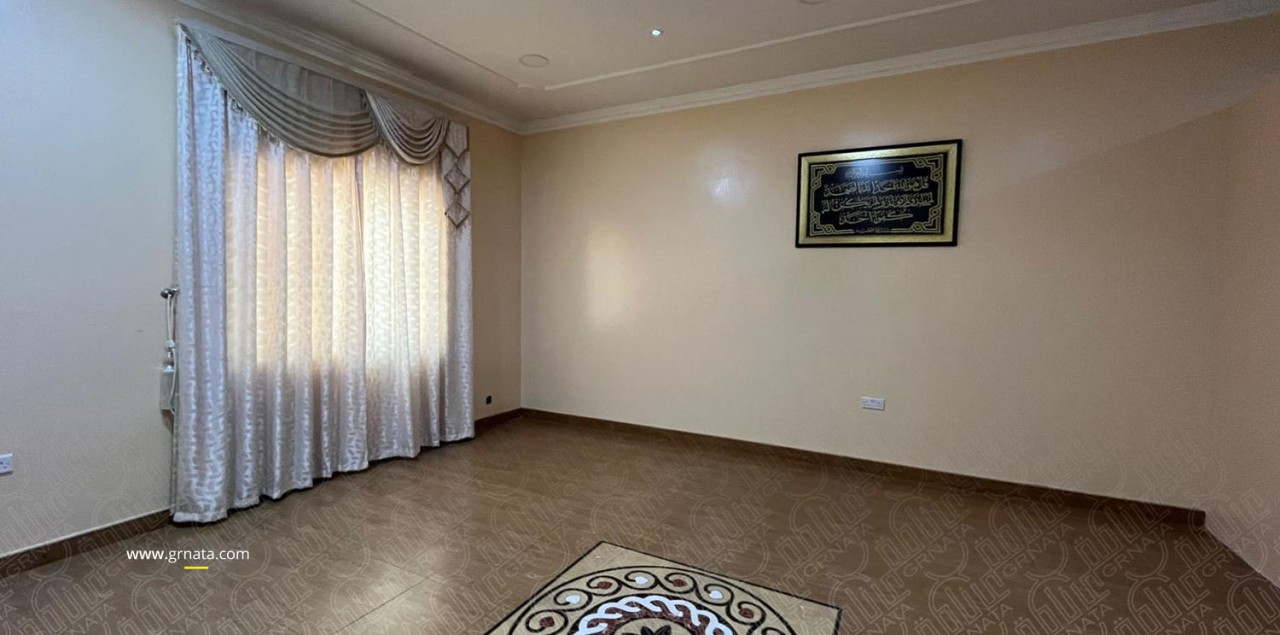 Villa for Sale in Arad Image #7575 4