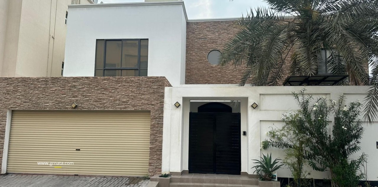 صورة فيلا للبيع في توبلي #7857 0