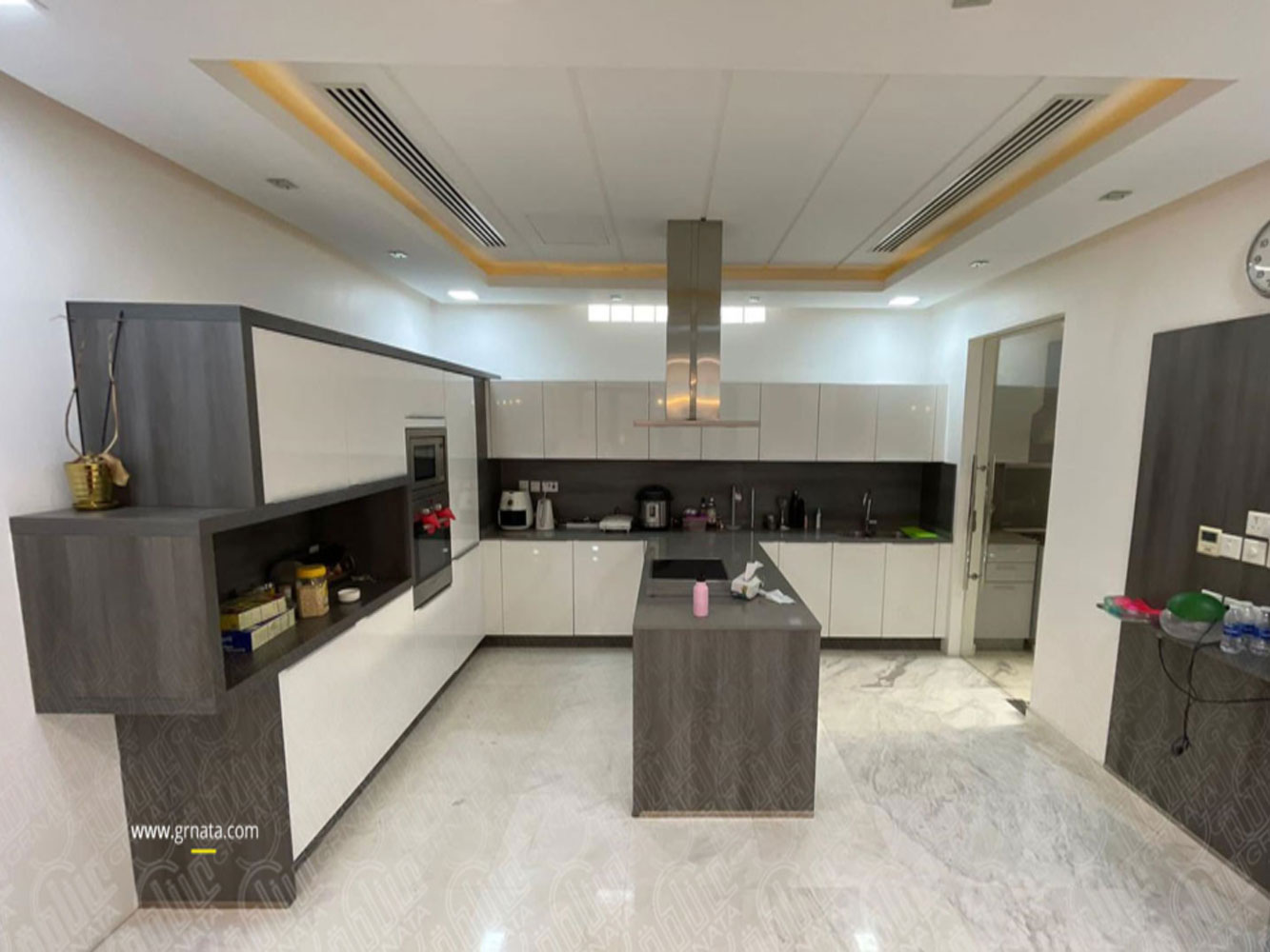 صورة فيلا للإيجار في سار #804 2