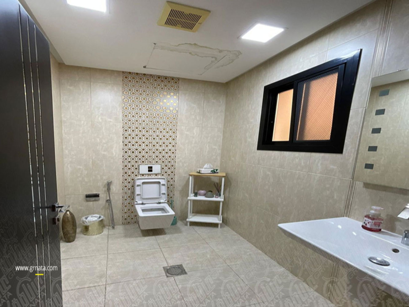 صورة فيلا للإيجار في سار #804 6