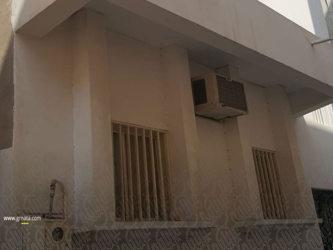 صورة مبنى للبيع في البسيتين #81 1