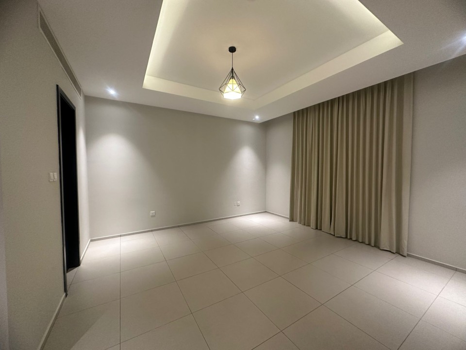 صورة فيلا للبيع في مقابة #8717 8