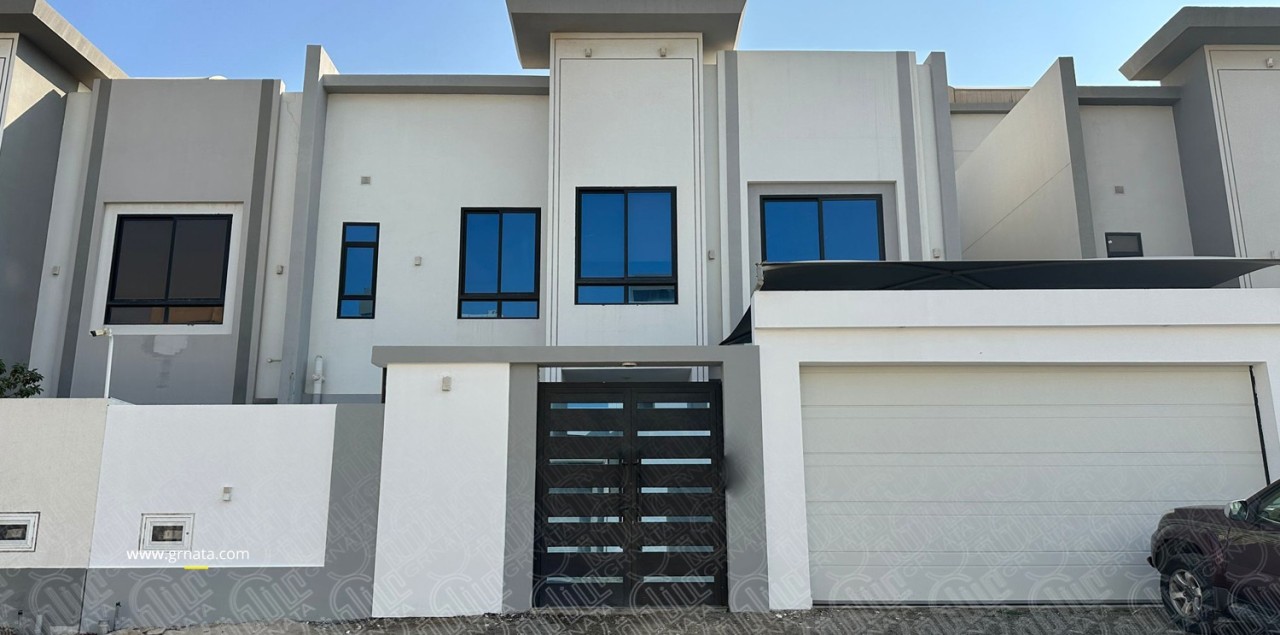 صورة فيلا للبيع في بني جمرة #8921 3