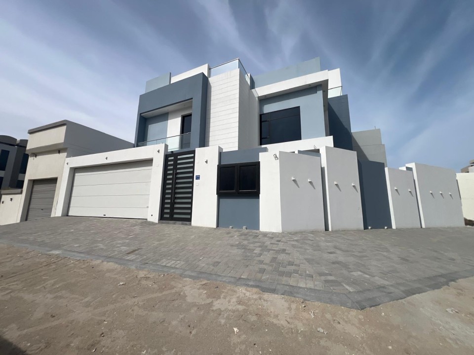 صورة فيلا للبيع في بني جمرة #9285 0