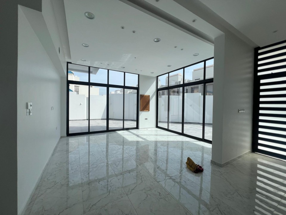 صورة فيلا للبيع في بني جمرة #9285 3