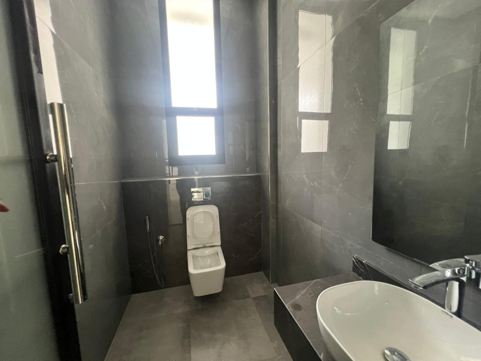 صورة فيلا للبيع في بني جمرة #9285 4