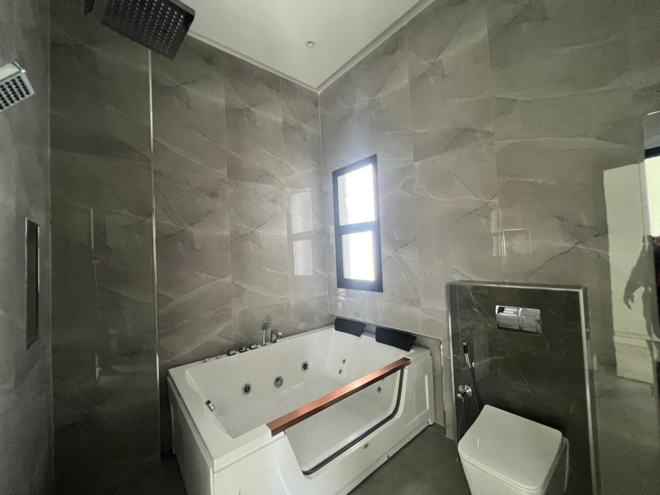 صورة فيلا للبيع في بني جمرة #9285 9