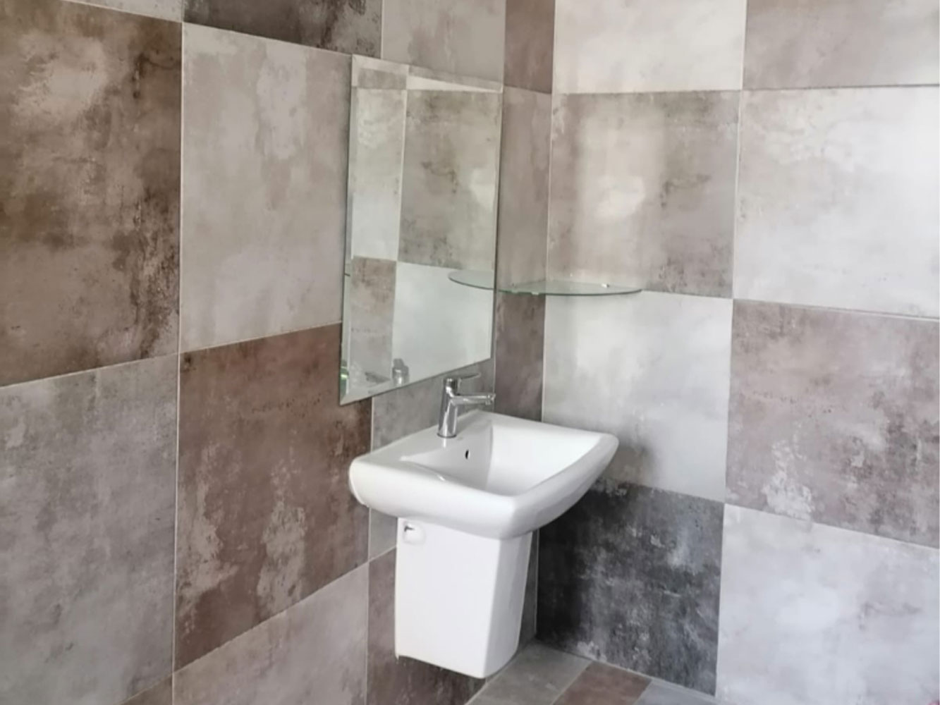 صورة فيلا للبيع في المالكية #947 5