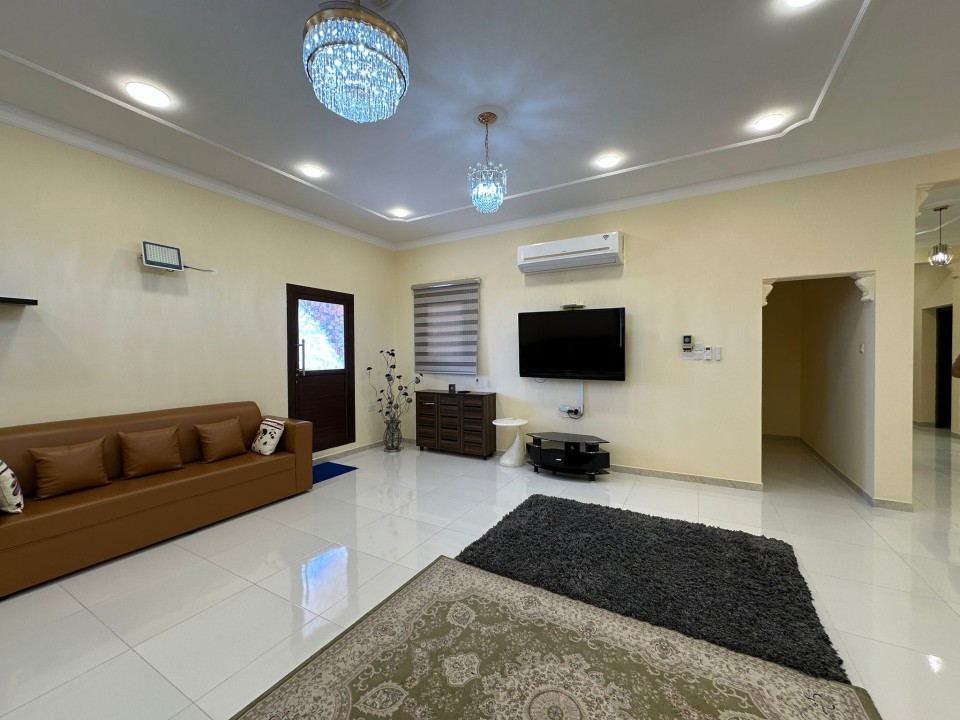 صورة فيلا للبيع في راس حيان #9474 7