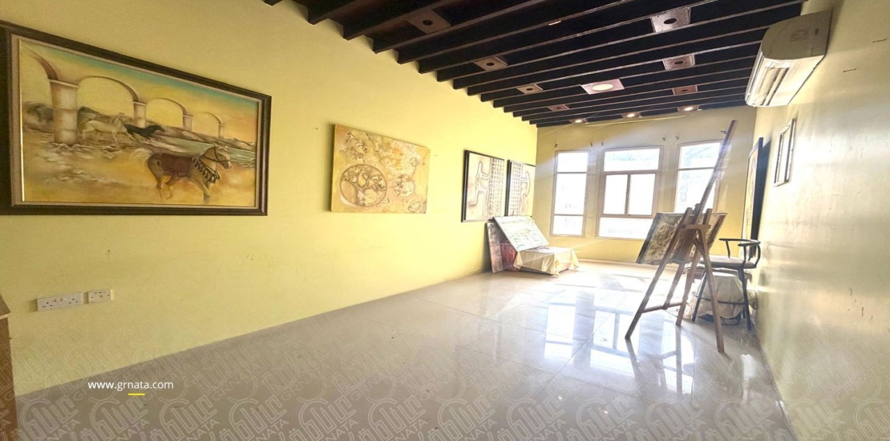 صورة فيلا للبيع في سترة #9499 3